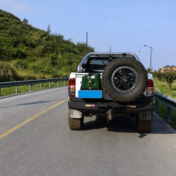 Zderzak tylny stalowy Snakeman 4WD — Toyota Hilux Vigo 2005-2015 i Revo (SNBR11) - ujęcie 2