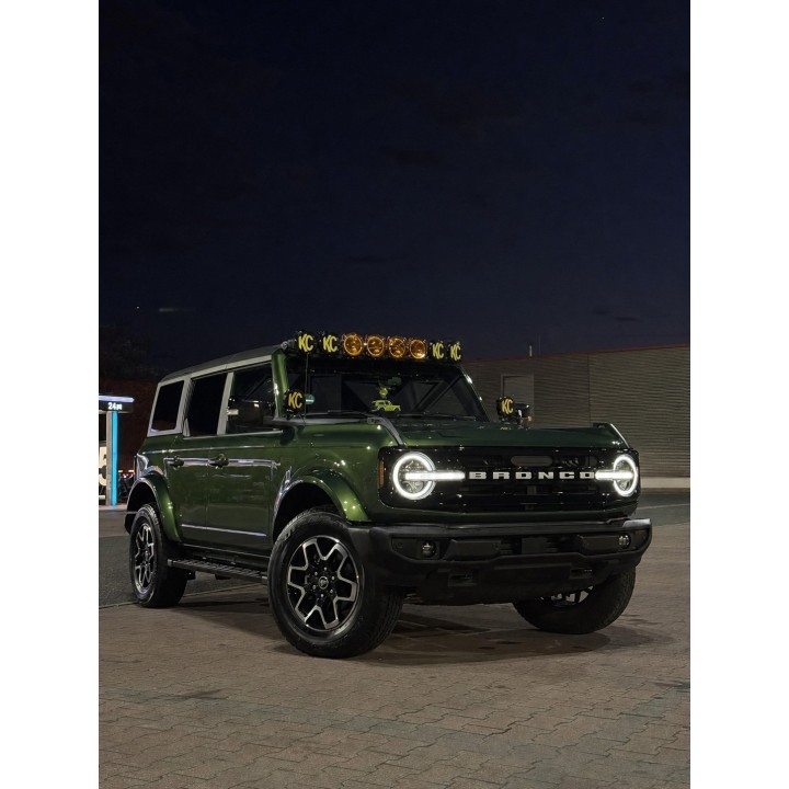 KC HiLiTES Gravity LED Pro6 50" belka nad szybę Ford Bronco - ujęcie 2