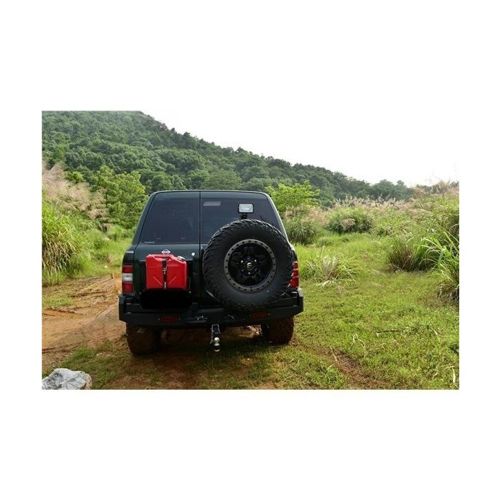 Tylny stalowy zderzak Snakeman 4WD Nissan Patrol Y61 SNBR02