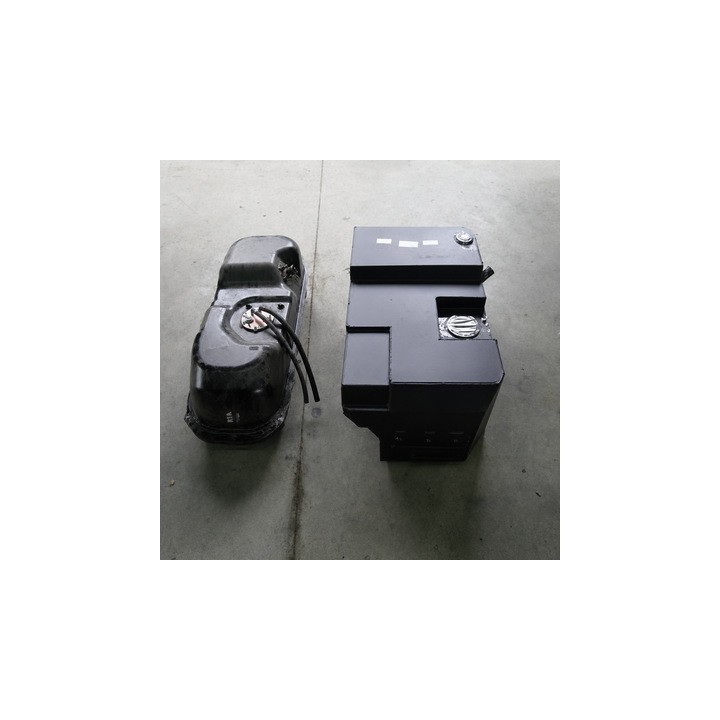 Oversized fuel tank 145L Ironman 4x4 Toyota Hilux TANK002