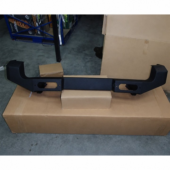 Aluminiowy tylny zderzak marki snakeman 4WD SNBR05A