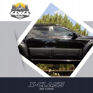 Listwy ochronne drzwi Mercedes-Benz X-Class 2018+ — ABS, czarny mat