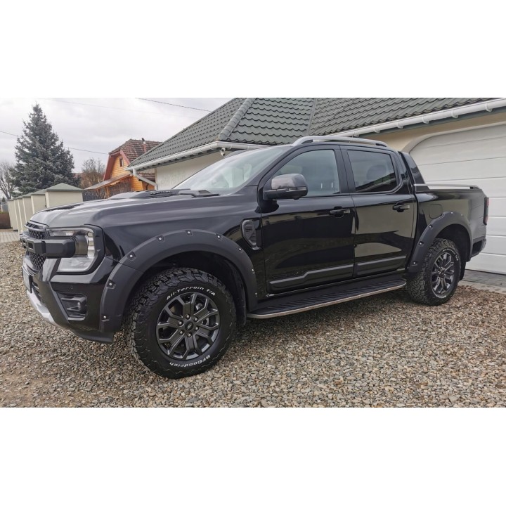 Listwy ochronne drzwi Ford Ranger T9 2023+ - ujęcie 3