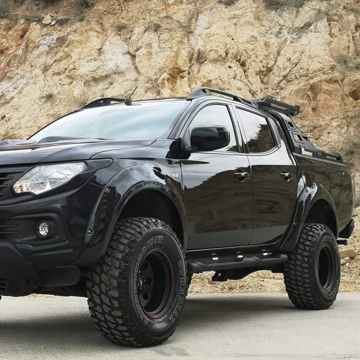 Poszerzenia błotników do Mitsubishi L200 2015-2019, komplet 4 szt. - ujęcie 2