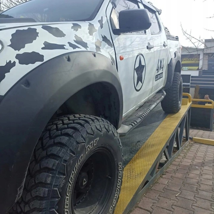 Poszerzenia błotników do Isuzu D-Max 2012-2019, komplet 4 szt. - ujęcie 2