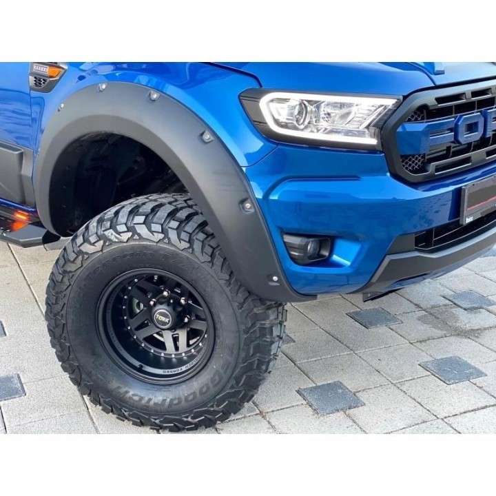 Kufer na drzwi bagażnika zamiast koła zapasowego Jeep Wrangler JL / JLU 2018+