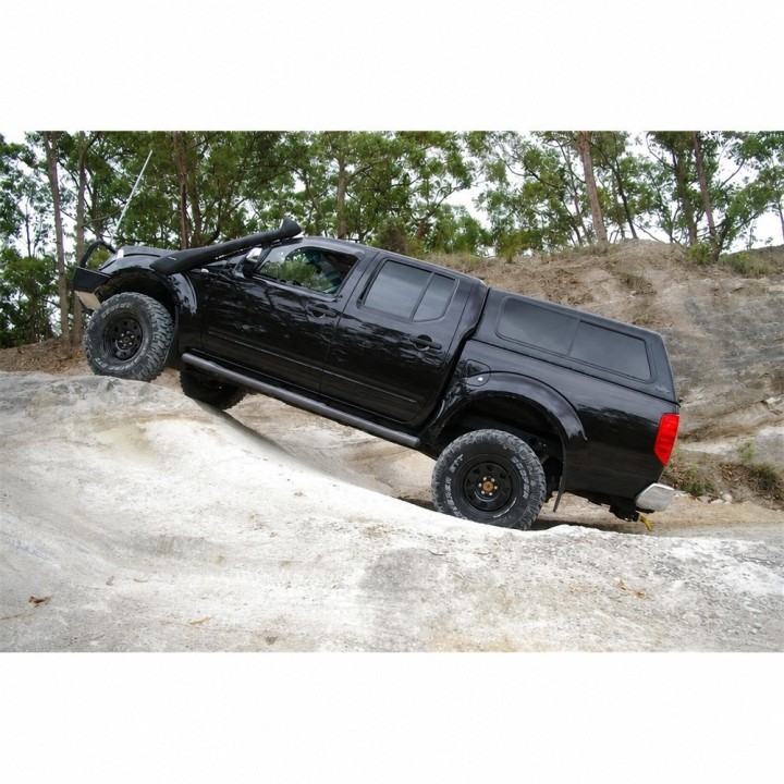 Felga Snakeman 4WD Nissan Navara D40 SNFC17X8-6X114,3X66/0/B