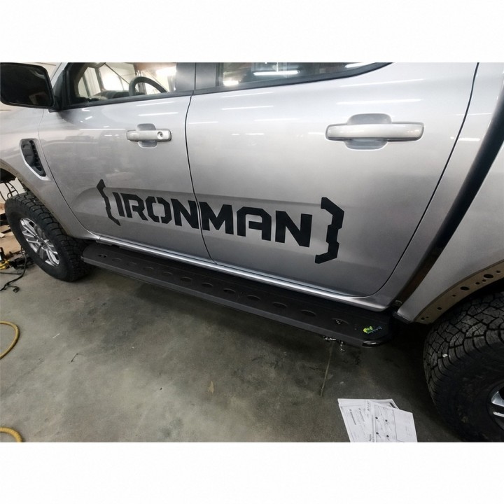 Próg boczny Ironman 4x4 — Volkswagen Amarok, Ford Ranger Next GEN (SS110-D) - ujęcie 4