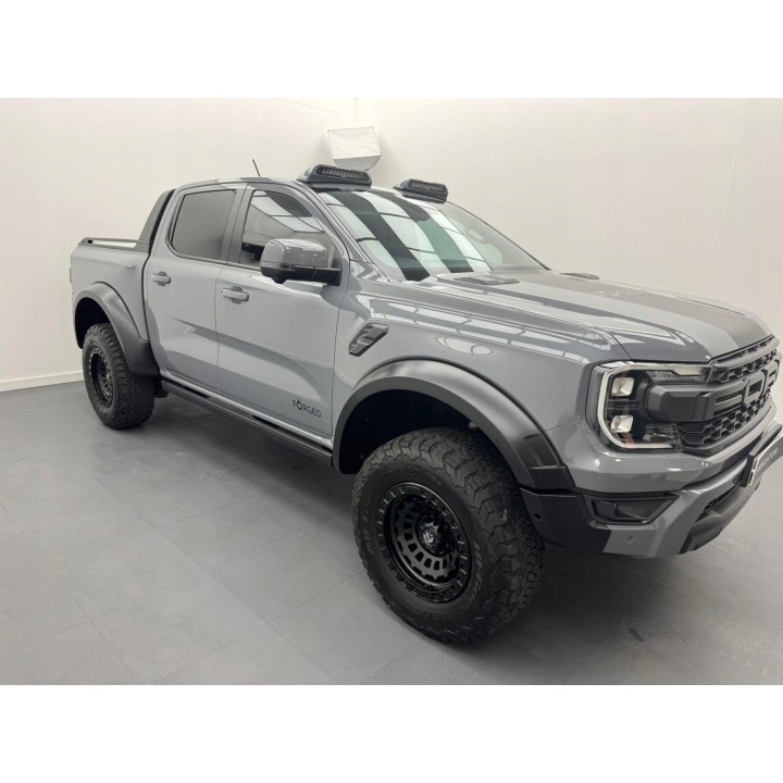 Poszerzenia błotników Ford Ranger Raptor 2023+ — +13 cm na stronę, szary mat - ujęcie 2