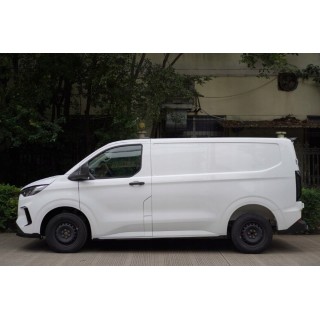 Listwy ozdobne progów TopFire Ford Transit Custom 2022+ — komplet 2 szt.