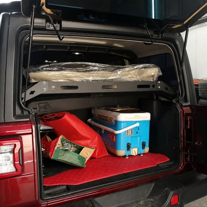Aluminiowa półka bagażnika Jeep Wrangler JLU 2018+