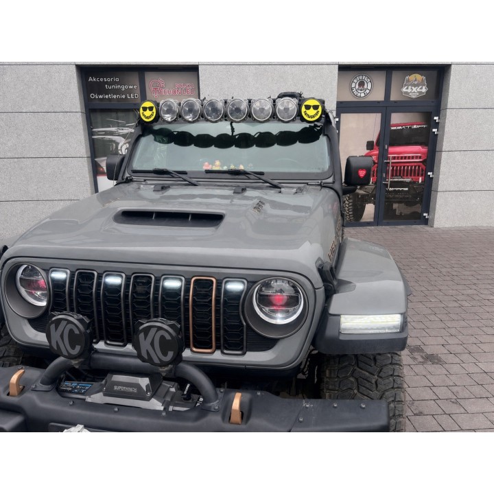 Oświetlenie grilla Jeep Wrangler JL i Gladiator — białe