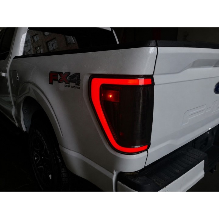 Lampy tylne LED Ford F150 2021+ — komplet