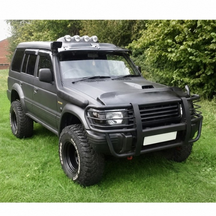 Snorkel Snakeman 4WD Mitsubishi Pajero V20 silniki SNSV31