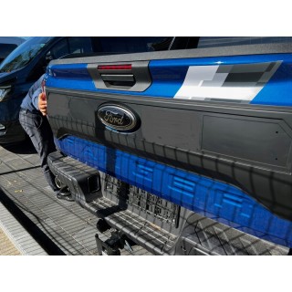 Blenda klapy bagażnika Ford Ranger T9 2022+, czarna