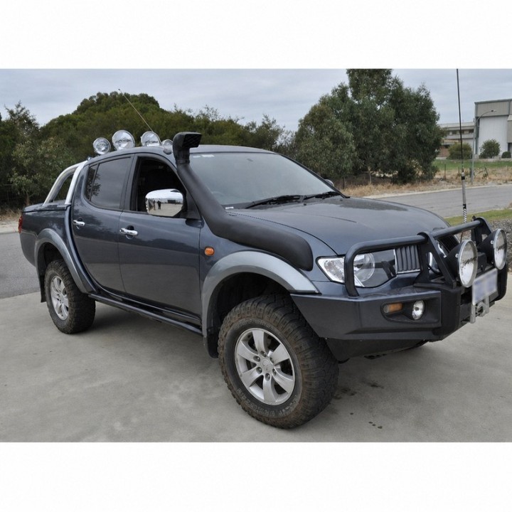 Snorkel Snakeman 4WD Mitsubishi L200 Mitsubishi L200 SNST06