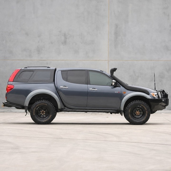 Snorkel Snakeman 4WD Mitsubishi L200 Mitsubishi L200 SNST06