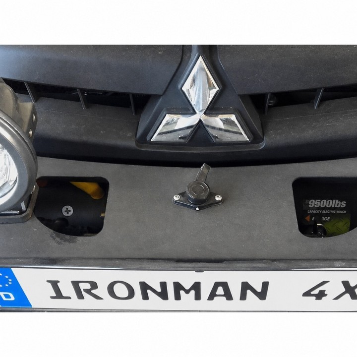 Zderzak Ironman 4x4 Mitsubishi L200 Triton MQ BBT050NL