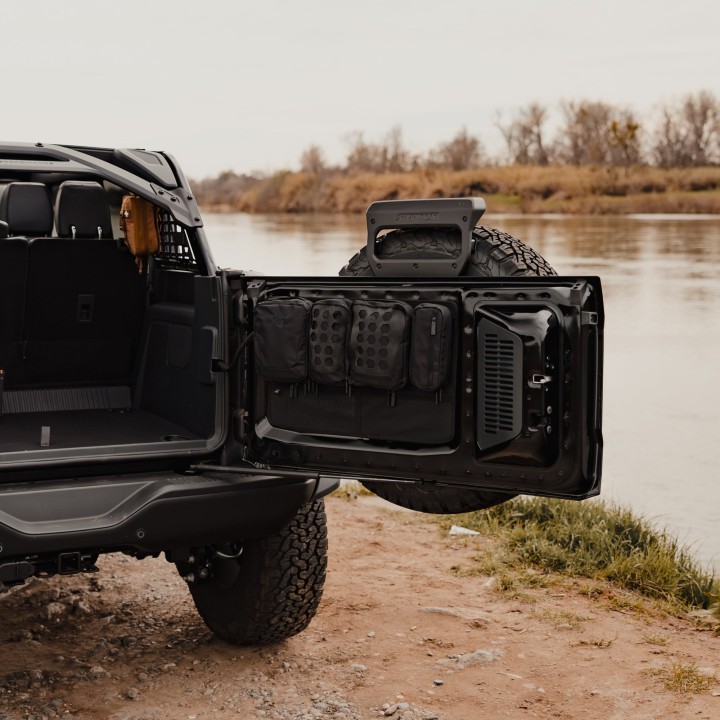 Organizer na klapę tylną XG Cargo Rail Station Ford Bronco - ujęcie 6