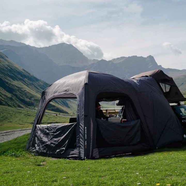 Family Base pneumatyczny przedsionek Roof Space | Szekla4x4