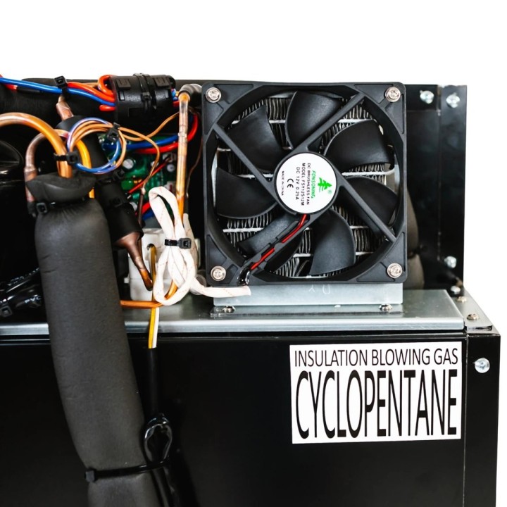 Yolco RL105M Black – lodówka do zabudowy 104 l, 12/24V
