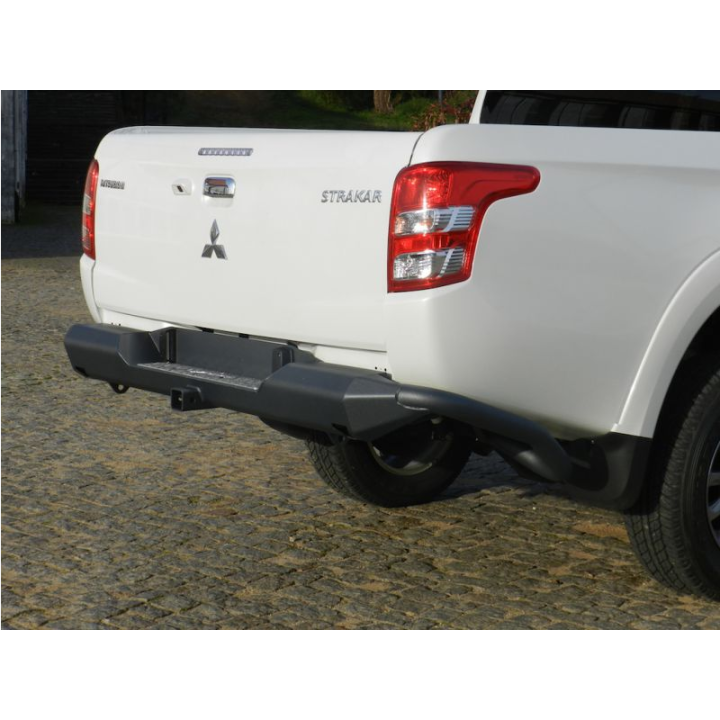 Tylny Zderzak z Mocowaniem Haka Holowniczego AFN - Mitsubishi L200 15-19
