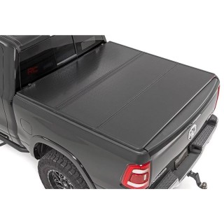 Hard Tri-Fold Bed Cover 6' 6" Rough Country - Dodge RAM 1500
