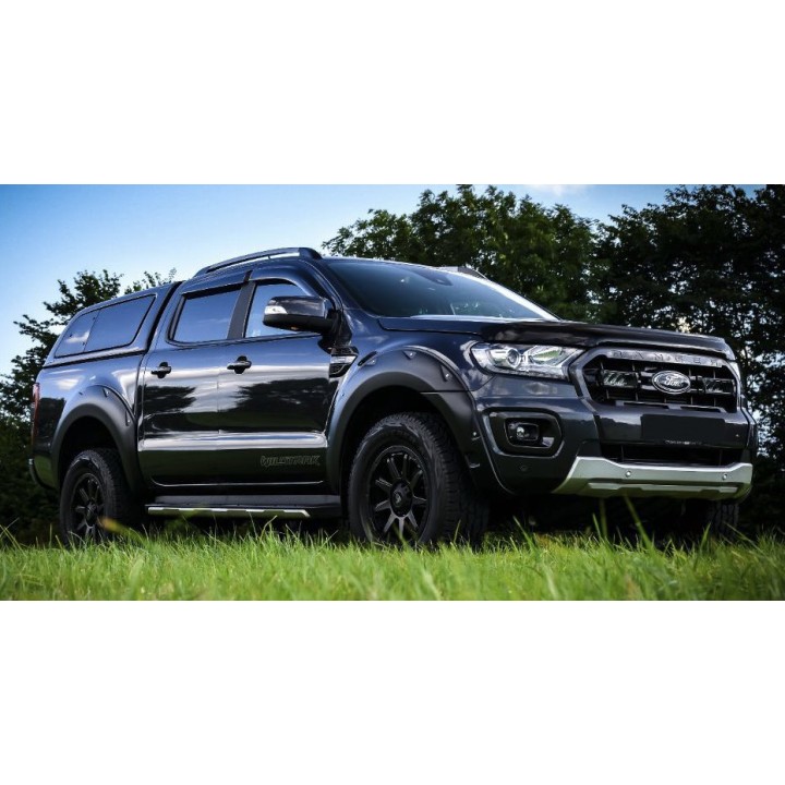 Zestaw dwóch lamp LAZER TRIPLE-R 750 (Gen2) z systemem montażu w fabrycznym grillu - Ford Ranger (2019 -)