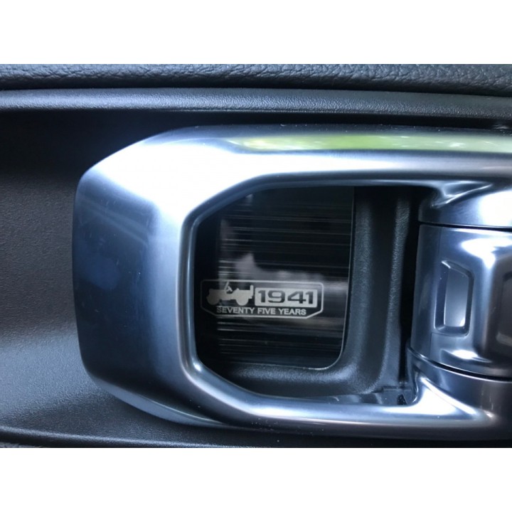 Nakładki ozdobne wnęki klamek Jeep Wrangler JL