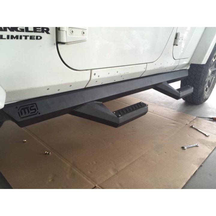 Progi stalowe Jeep Wrangler 4D