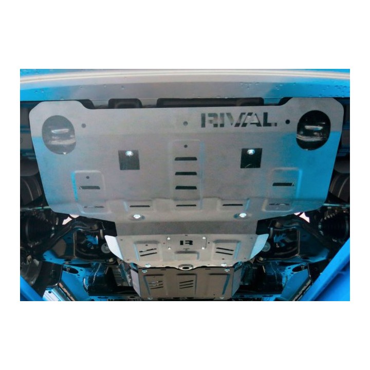 Osłona chłodnicy silnika Toyota Hilux 2015-2019 2018-2020 2020-  4WD 2,8 2,4 (EURO6 approved)
