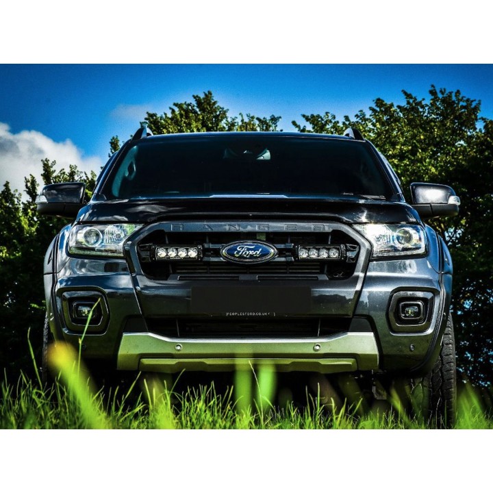Zestaw dwóch lamp LAZER TRIPLE-R 750 ELITE 3 z systemem montażu w fabrycznym grillu - Ford Ranger (2019 -)