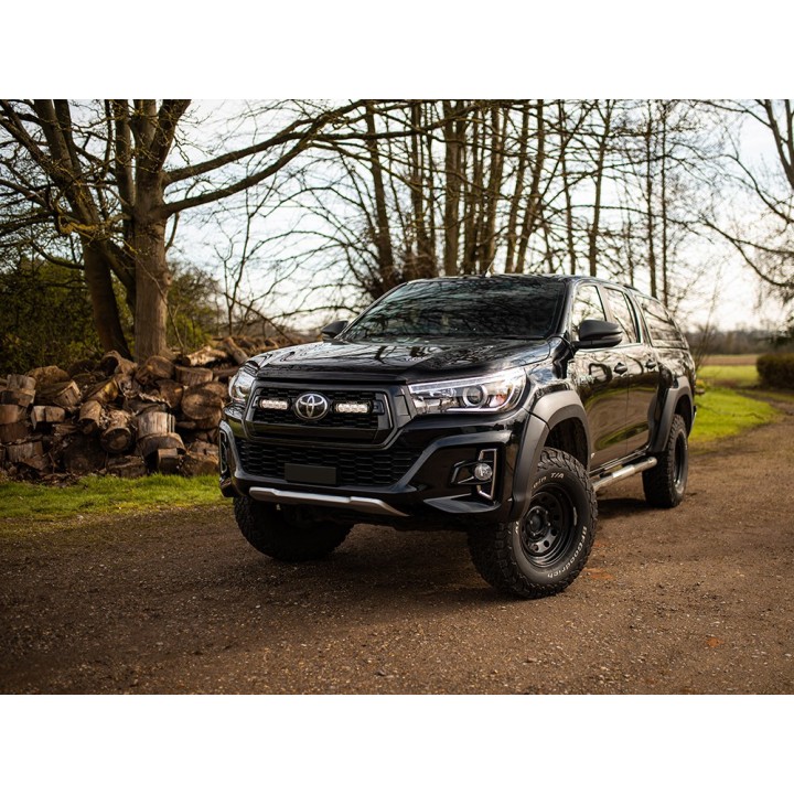 Zestaw dwóch lamp LAZER ST4 Evolution - Toyota Hilux