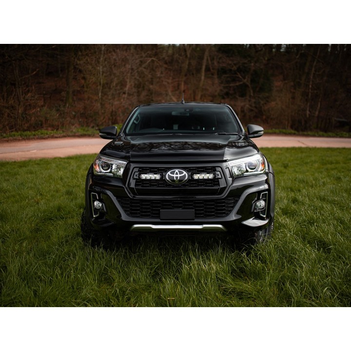 Zestaw dwóch lamp LAZER ST4 Evolution - Toyota Hilux