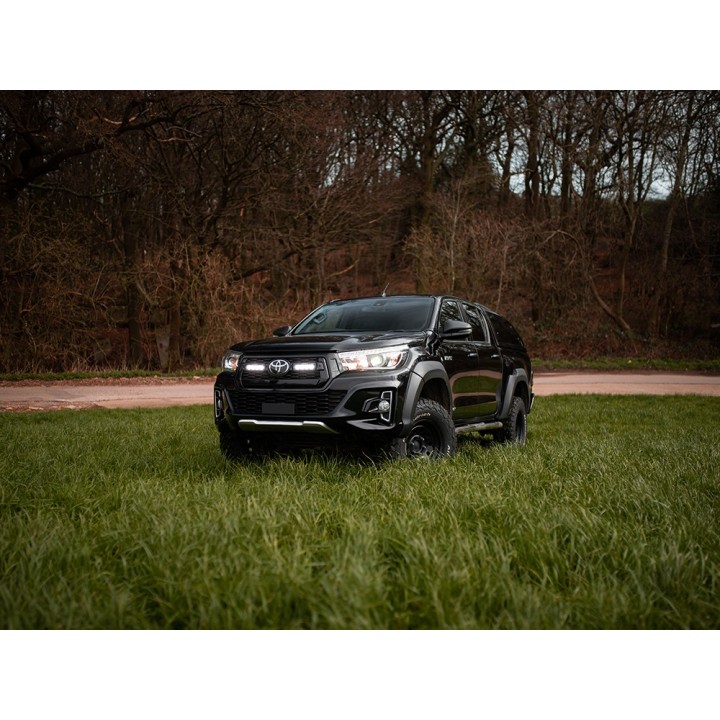 Zestaw dwóch lamp LAZER ST4 Evolution - Toyota Hilux