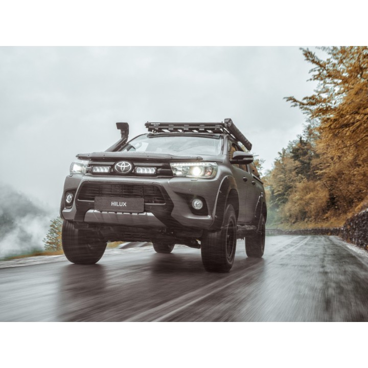 Zestaw dwóch lamp LAZER TRIPLE-R 750 (Gen2) - Toyota Hilux