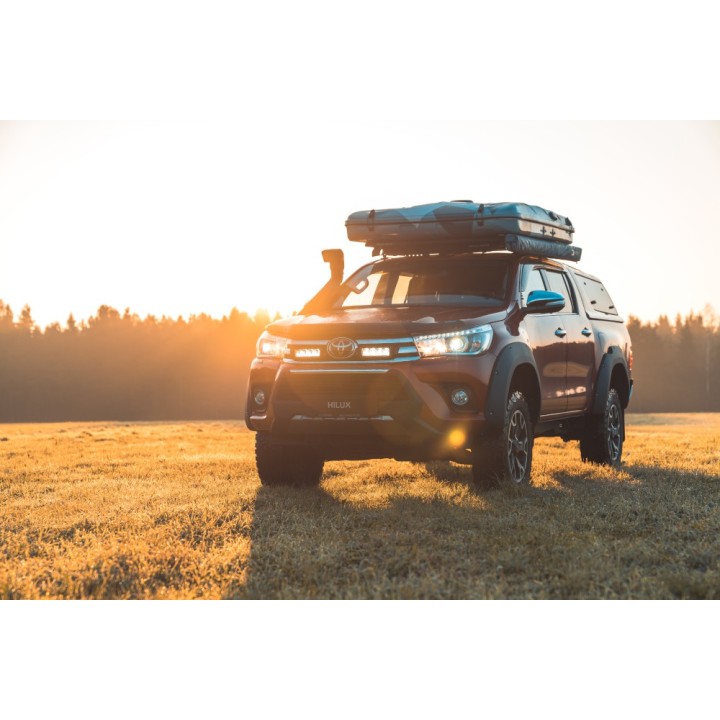 Zestaw dwóch lamp LAZER TRIPLE-R 750 (Gen2) - Toyota Hilux