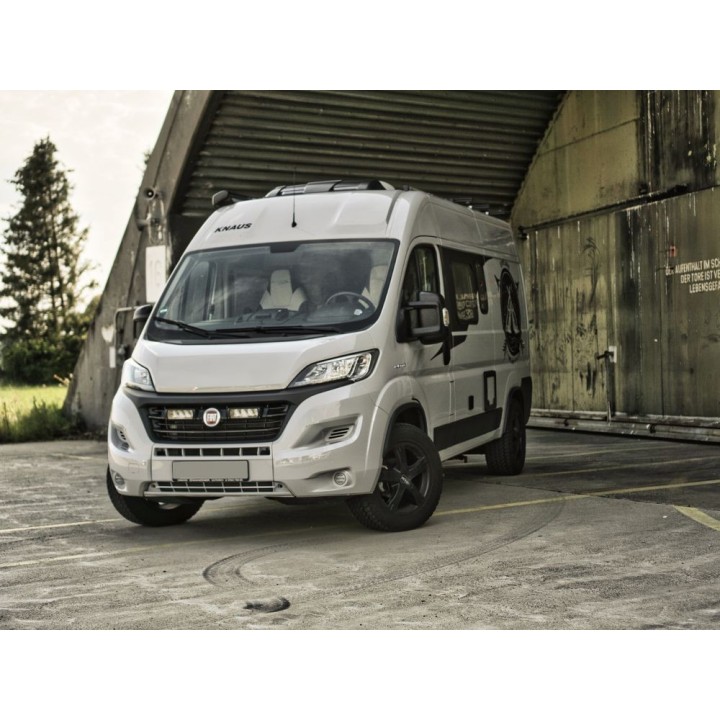 Zestaw dwóch lamp LAZER TRIPLE-R 750 (Gen2) z systemem montażu w fabrycznym grillu - Fiat Ducato (2014 -) - ujęcie 2