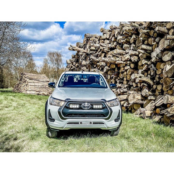 Zestaw dwóch lamp LAZER TRIPLE-R 750 (Gen2) - Toyota Hilux