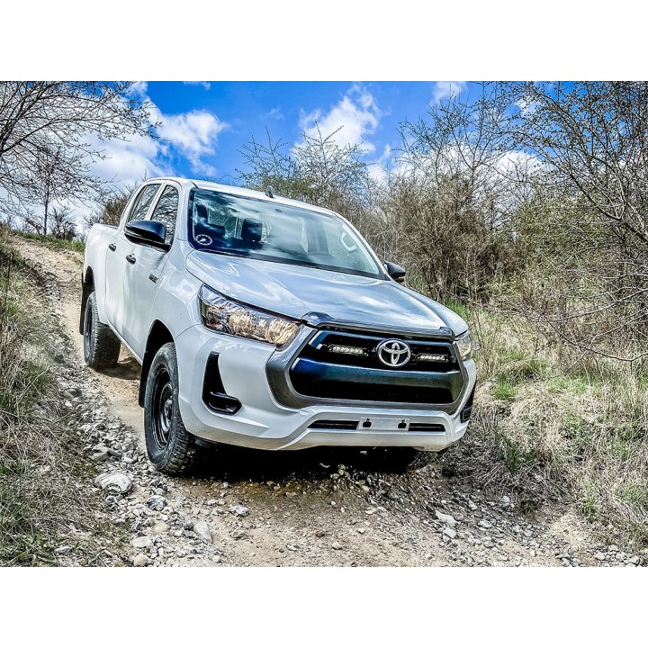 Zestaw dwóch lamp LAZER Linear 6 - Toyota Hilux (2021 -)
