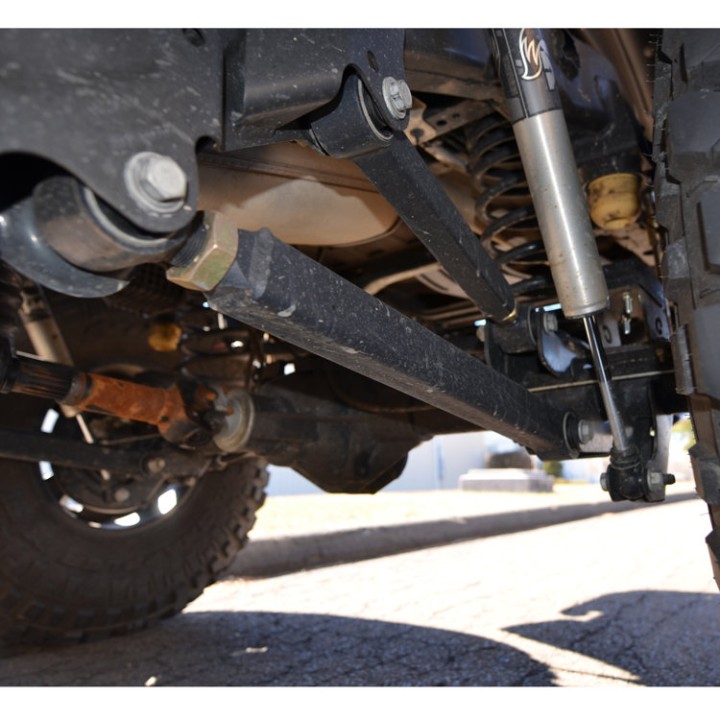 Zestaw regulowanych wahaczy short arm Clayton Off Road Overland+ Lift 0-5"