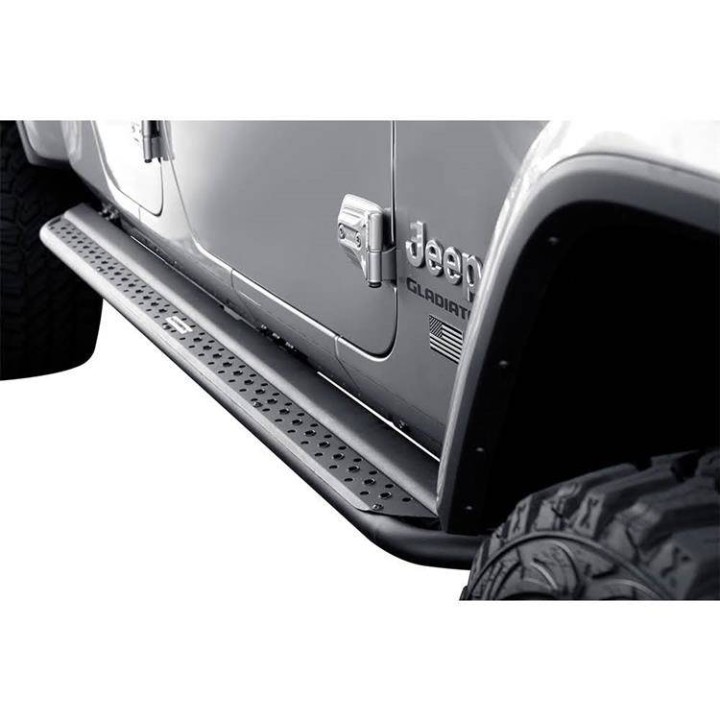 Progi boczne Go Rhino Dominator Xtreme DSS