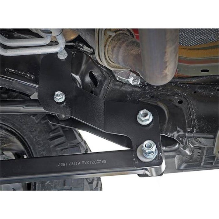 Relokacja mocowania wahaczy przód Rough Country Lift 3,5"