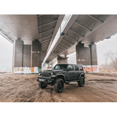 Metalcloak Black w Jeep Wrangler JLU – test nowego zawieszenia, które wyznacza nowy standard komfortu i kontroli
