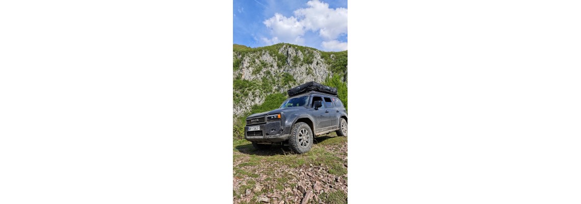 Montaż Namiotu Dachowego na Toyocie LAnd Cruiser 250